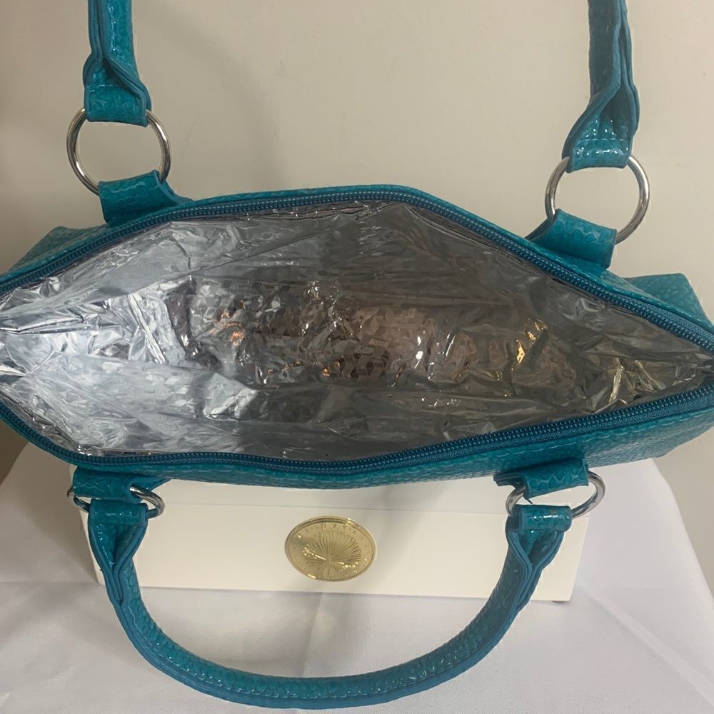 Primewear Insulated Wine Purse - Picture 4 of 5